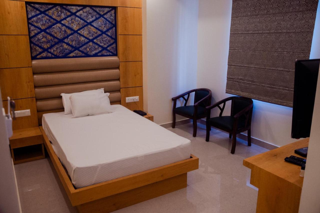 Hotel Grand Lotus Dimapur Ngoại thất bức ảnh