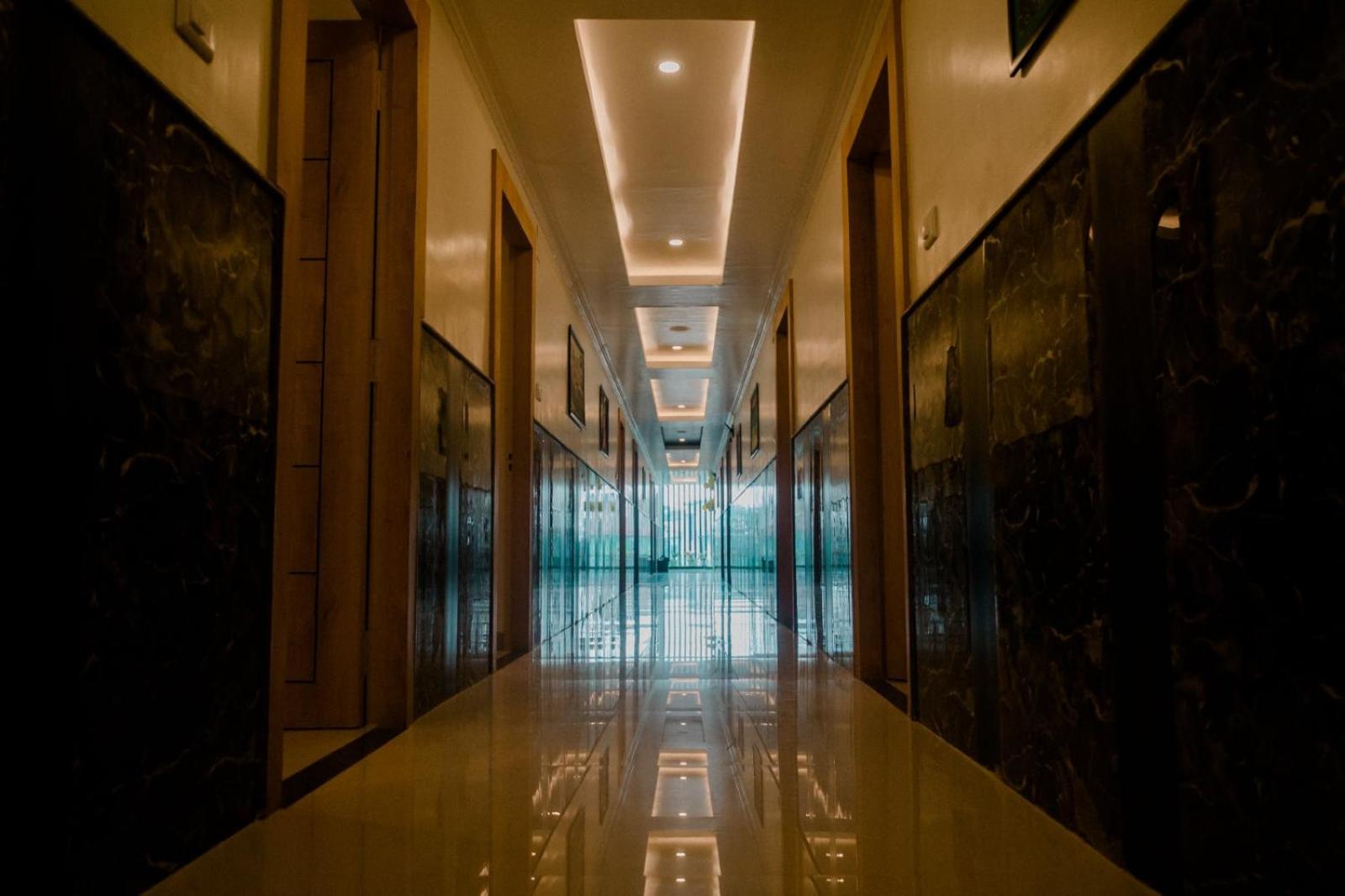 Hotel Grand Lotus Dimapur Ngoại thất bức ảnh