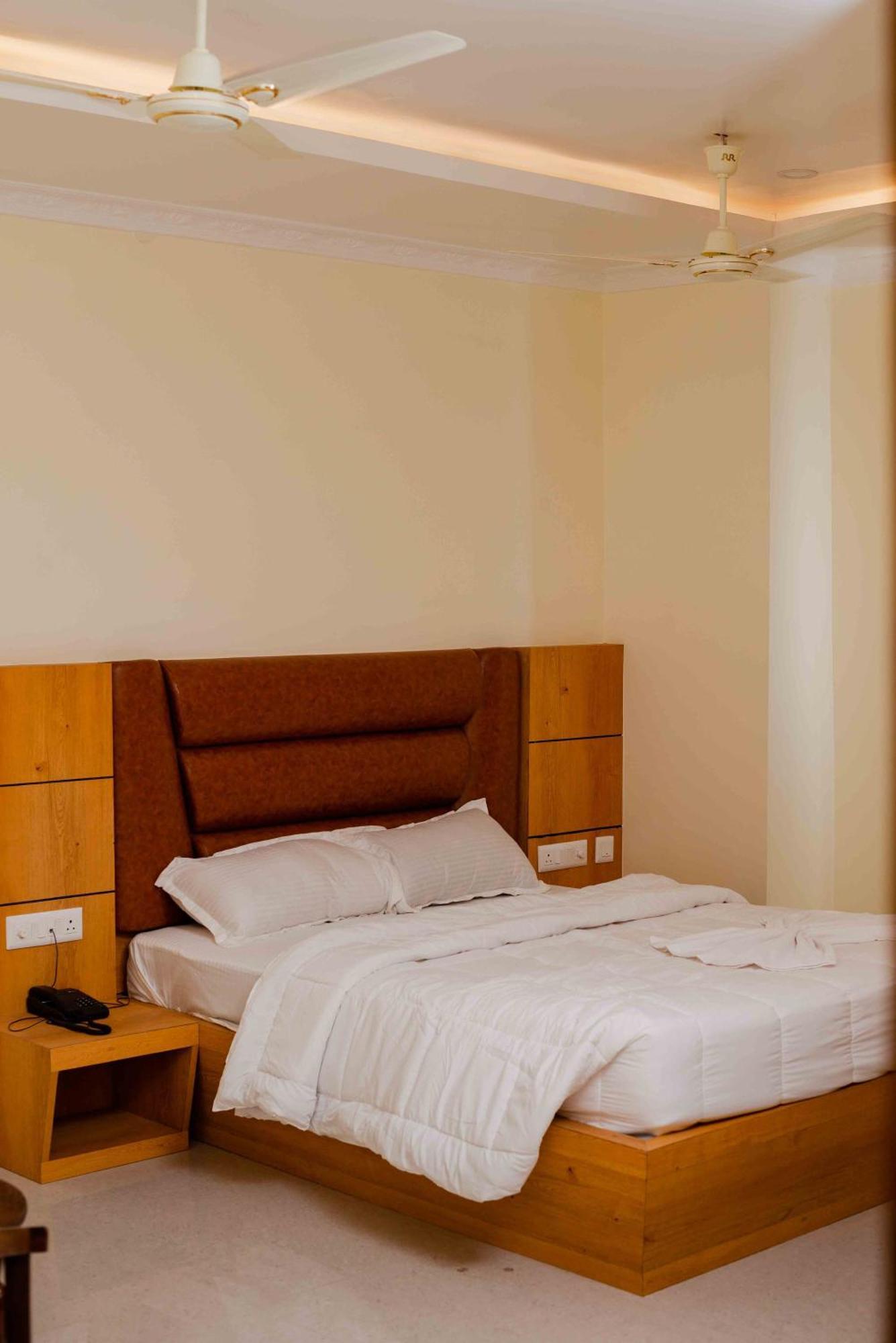 Hotel Grand Lotus Dimapur Ngoại thất bức ảnh